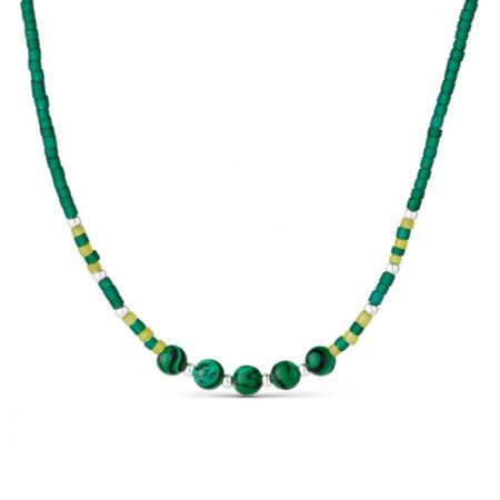 Collar bolitas verde.